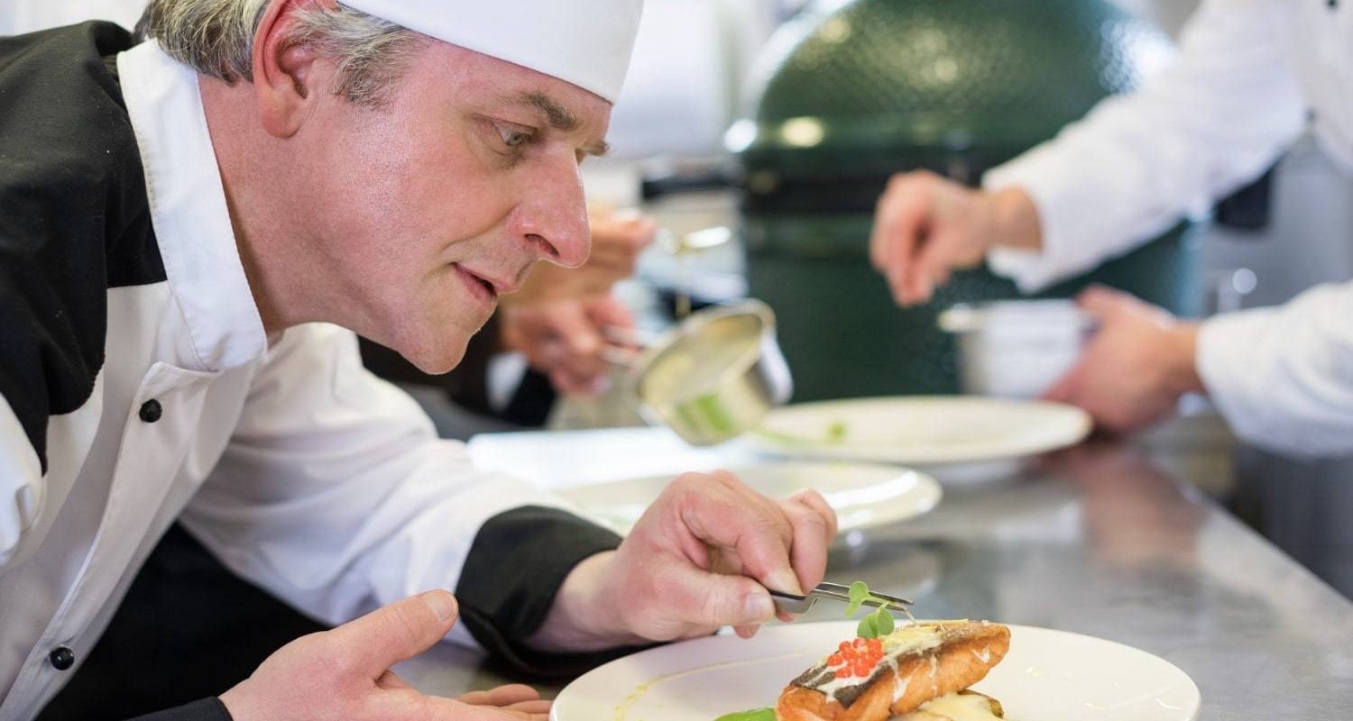 Robot kuchenny dla dużej gastronomii obraz 5-min